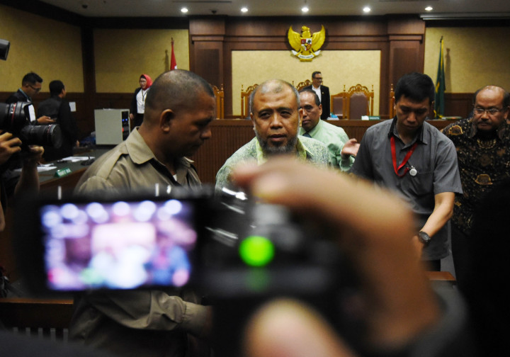 Patrialis sebelumnya adalah pengacara yang menjadi anggota Partai Amanat Nasional (PAN). Di era pemerintahan Presiden Susilo B. Yudhoyono, dirinya menjabat sebagai Menteri Hukum dan HAM. 