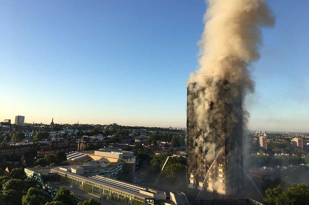 Hingga Rabu pagi waktu setempat, proses pemadaman masih terus berlangsung.