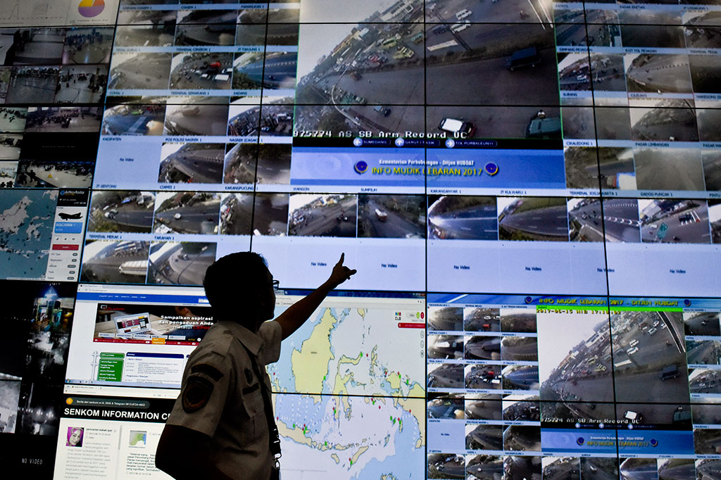 Aplikasi ini berbasis peta yang dapat menyajikan informasi mengenai lokasi posko mudik insidentil dari berbagai mitra yang ada. Para pemudik akan mendapatkan kemudahan dalam memperoleh berbagai informasi seperti lokasi posko mudik terdekat, pos polisi, posko kesehatan, SPBU, bengkel, masjid, ATM, info bencana serta info lalu lintas terkini.