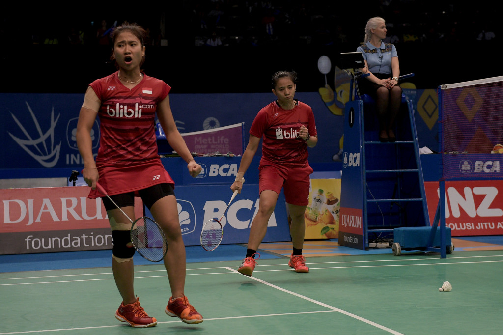 Langkah kedua wakil Indonesia tersebut, diikuti juga oleh pasangan ganda putri Anggia Shitta Awanda/Ni Ketut Mahadewi Istarani yang menang atas duet Thailand Puttita Supajirakul/Sapsiree Taerattanachai 13-21, 21-19, 21-11.