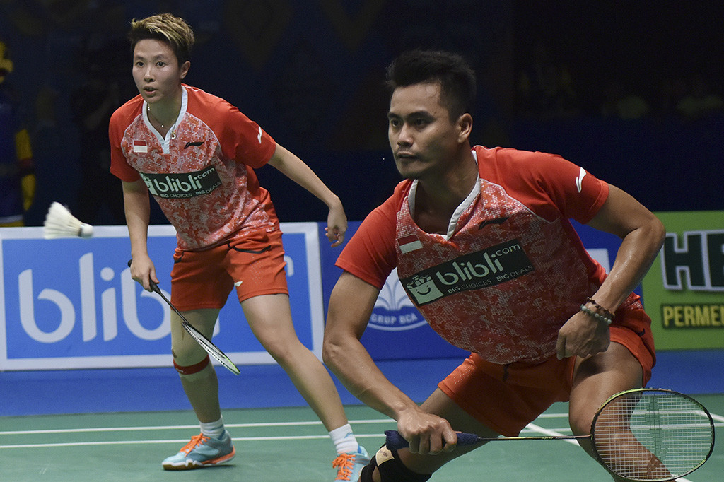 Pada game pertama, Owi/Butet hanya butuh 19 menit untuk memastikan kemenangan. Mereka unggul 21-13 pada awal pertandingan.
