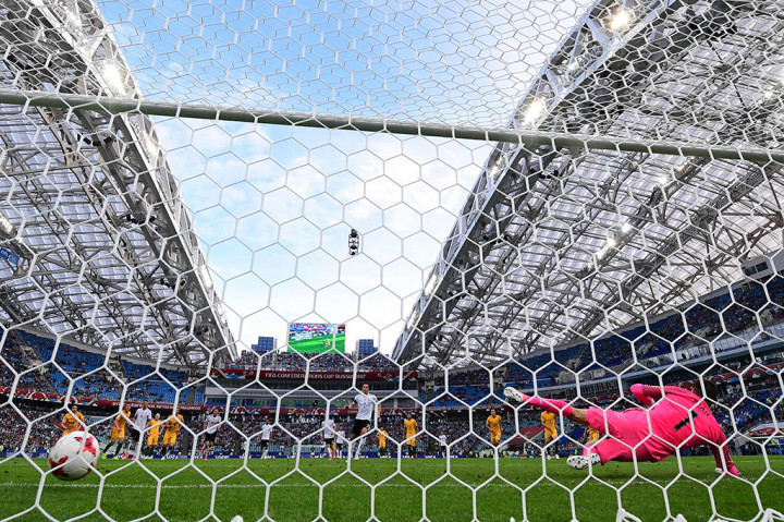 Menjelang turun minum Jerman kembali unggul lewat eksekusi penalti Julian Draxler. Penalti diberikan setelah Leon Goretzka dilanggar Massimo Luongo, di kotak terlarang.