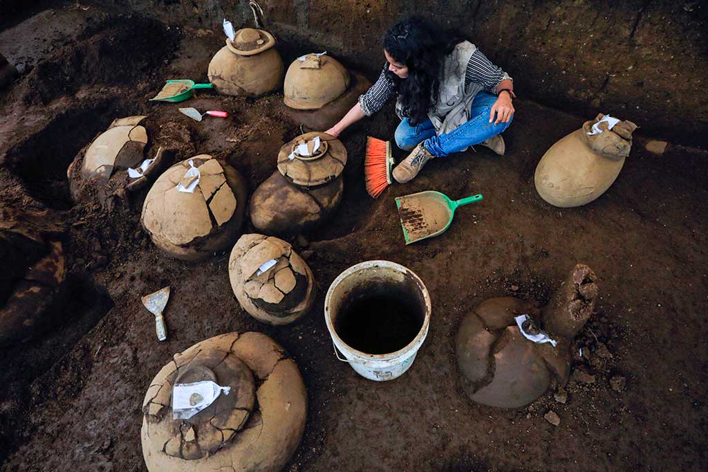 Bagian dari artefak yang ditemukan adalah sebuah pemakaman dari sekitar 800 sampai 350 tahun sebelum Masehi.