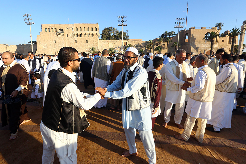 Momen Idul Fitri memang dikenal sebagai ajang intropeksi diri dan saling memaafkan.
