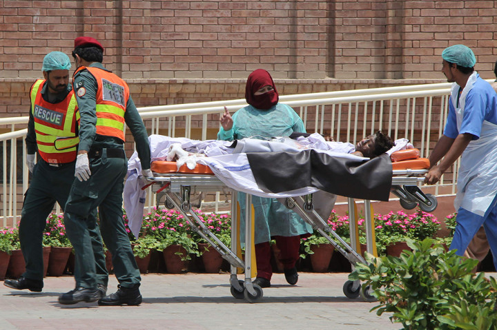 Korban tewas mayoritas mereka yang awalnya mencoba mengumpulkan bahan bakar yang tercecer dari mobil tangki yang terbalik. Namun nahas, mobil tersebut kemudian meledak dan terbakar. 