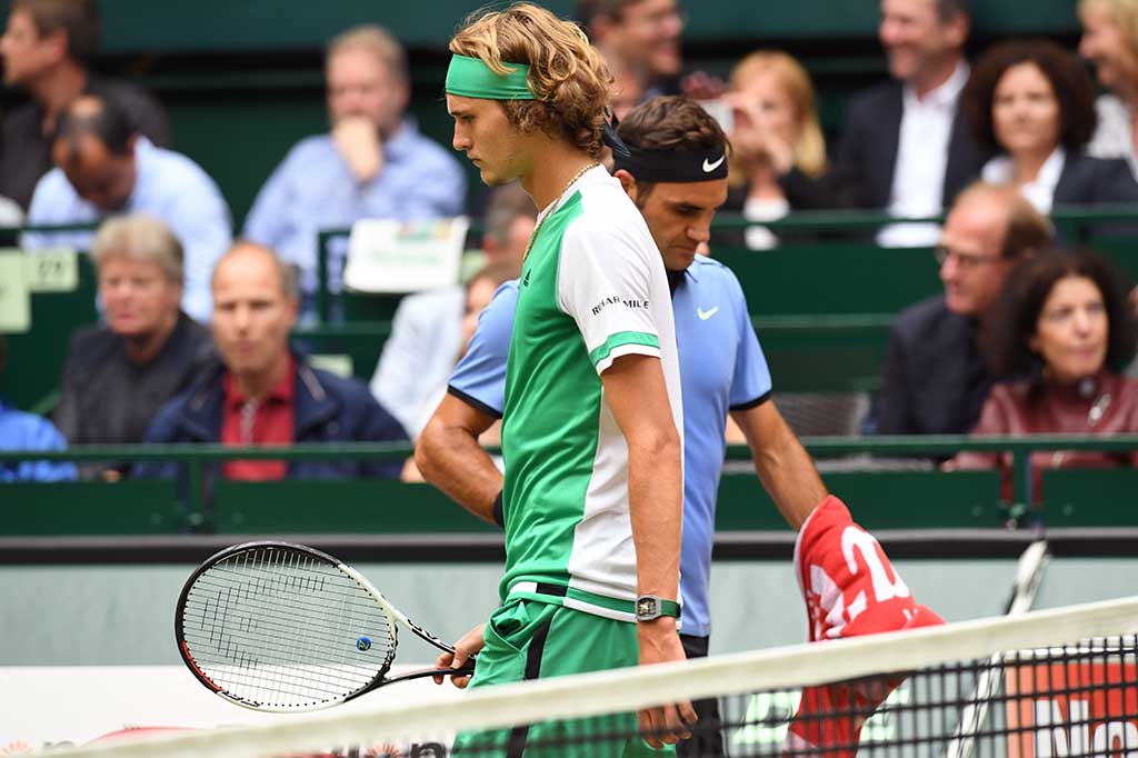 Unggulan pertama tersebut juara Halle Terbuka setelah menang dua set langsung 6-1 dan 6-3 dalam waktu 53 menit.