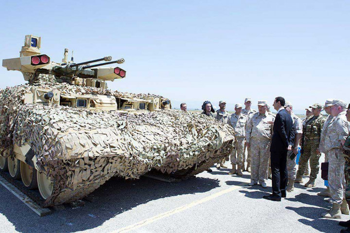 Kunjungan itu merupakan yang pertama kalinya ia lakukan ke pangkalan yang menjadi tempat jet-jet Rusia mengerahkan dukungan bagi pemerintahan Bashar dalam peperangan.