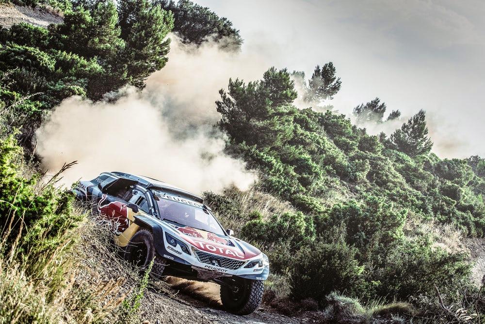 Tim mekanik menambah panjang gardan yang membuatnya lebih lebar 20 centimeter dan lebih tinggi 10 centimeter dibanding sebelumnya. 