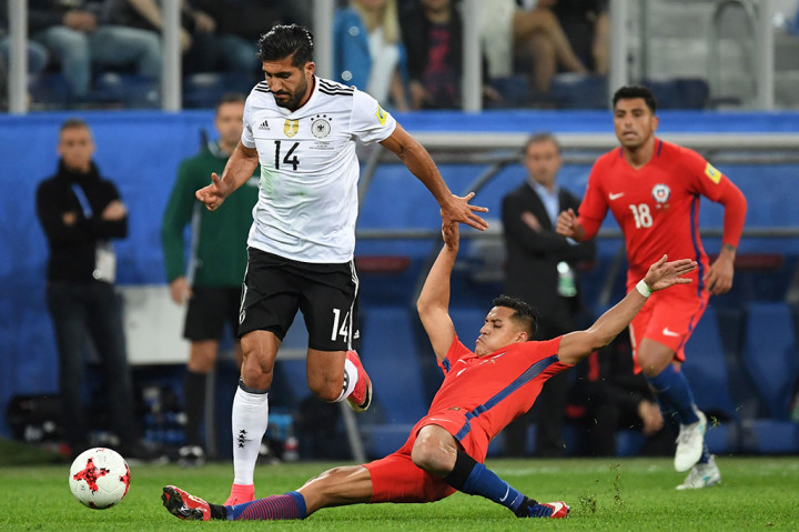 Dalam pertandingan di Krestovsky Stadium, Senin (3/7/2017) dinihari WIB, Chile memulai dengan agresif. Mereka mencoba menguasai permainan sejak awal sementara Jerman lebih defensif.