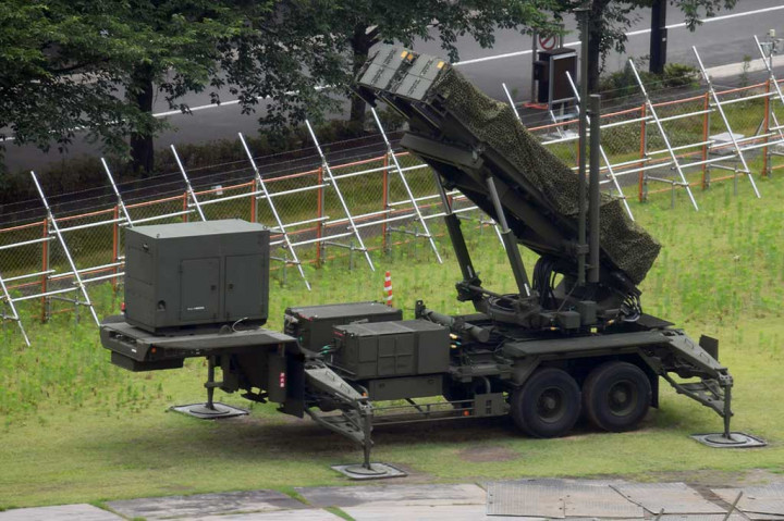 Menanggapi peluncuran rudal tersebut, Jepang menyiagakan sistem peluncuran rudal permukaan ke udara PAC-3 di Kementerian Pertahanan, Tokyo.