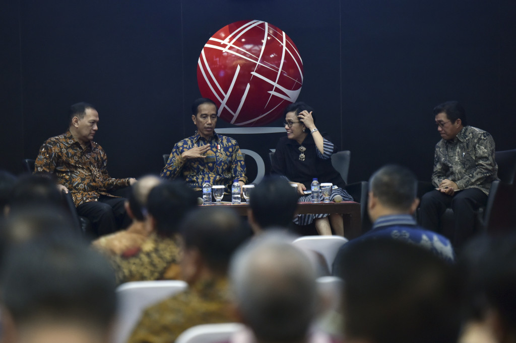 Dari catatannya, Jokowi menyebutkan, bahwa capital inflow sepanjang 2016 telah mencapai Rp 126 triliun, sedangkan untuk Januari-Juni 2017 telah mencapai Rp 124 triliun.