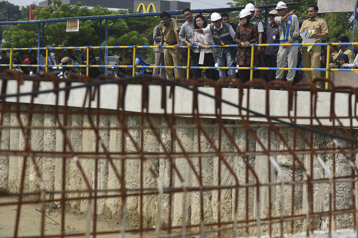 Kunjungan tersebut dalam rangka melihat kelanjutan pembangunan proyek yang digagas sejak 2015, namun pengerjaan proyek underpass itu baru dikerjakan awal 2017.