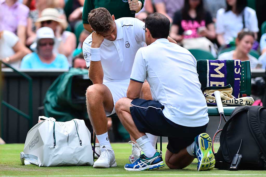 Unggulan kedua tersebut di set pertama unggul 6-3. Dan memimpin 3-0 di set kedua sebelum Klizan memutuskan mundur akibat cedera kaki.