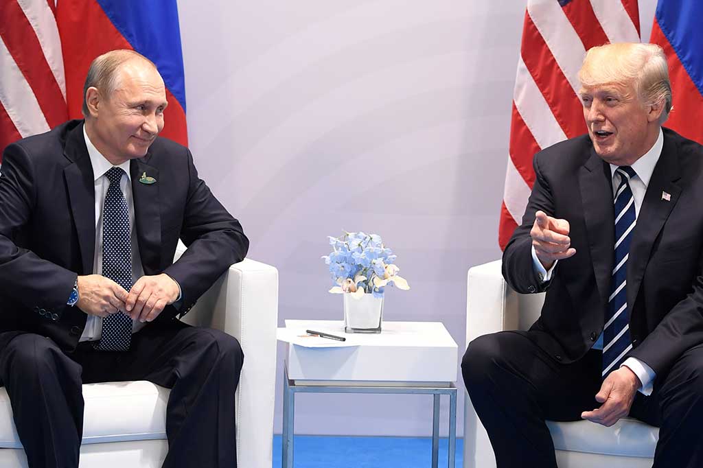 Banyak yang khawatir, keluguan politik Trump akan membuat dia kurang siap menghadapi Putin, yang telah dua kali berhadapan langsung dengan dua pendahulu Trump.