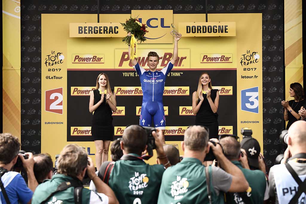 Kittel melakukan selebrasi di atas podium setelah menjadi yang tercepat di tahapan 10 yang menempuh jarak 178 km antara Perigueuz dan Bergerac. Ini merupakan kemenangan keempatnya di TdF tahun ini, dan ke-13 sejak turun di TdF 2013.