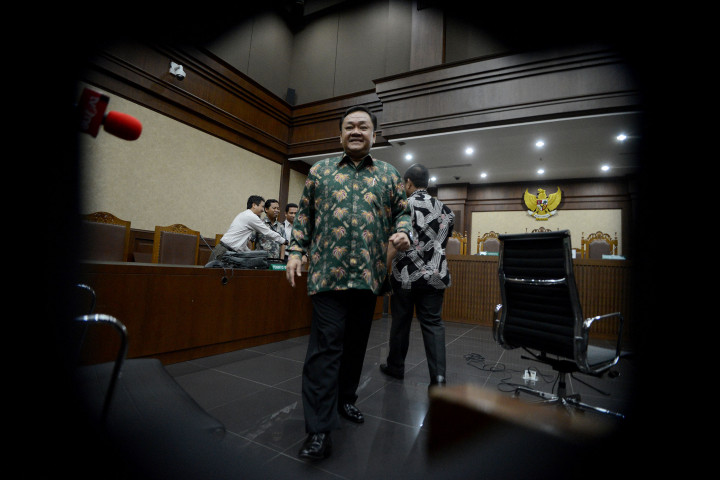 Dalam pertimbangannya, majelis menilai perbuatan Eko tidak mendukung pemerintah memberantas korupsi.