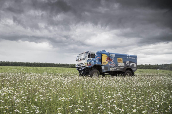Medan yang dilalui sangat indah pemandangannya. 