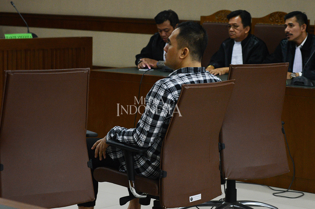 Penyanyi dangdut Saipul Jamil dituntut empat tahun penjara atas kasus suap terhadap panitera Pengadilan Negeri Jakarta Utara.