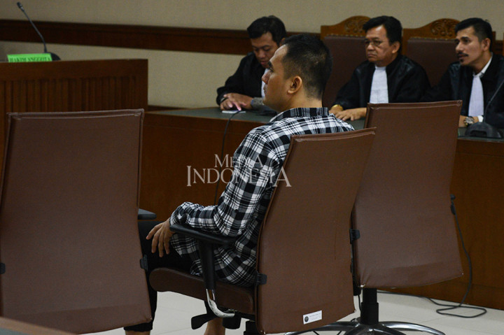 Penyanyi dangdut Saipul Jamil dituntut empat tahun penjara atas kasus suap terhadap panitera Pengadilan Negeri Jakarta Utara.