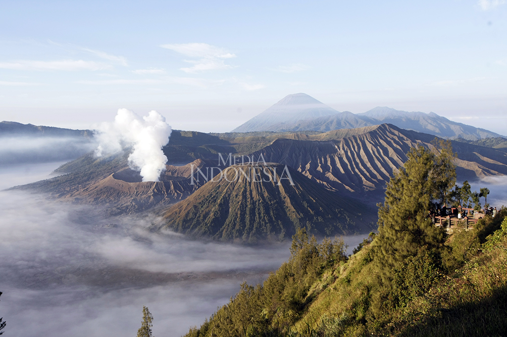 Wisata Gunung Bromo merupakan salah satu dari 10 destinasi wisata prioritas pemerintah yang diharapkan dapat mendukung pencapaian target kunjungan wisatawan mancanegara.