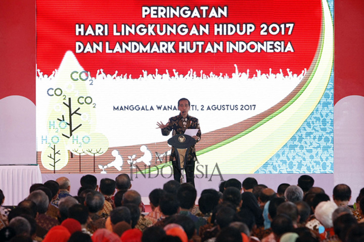 Presiden berpesan agar pengelolaan hutan tidak lagi mengedepankan orientasi proyek dan harus memberikan kesejahteraan kepada masyarakat di sekitar hutan. 