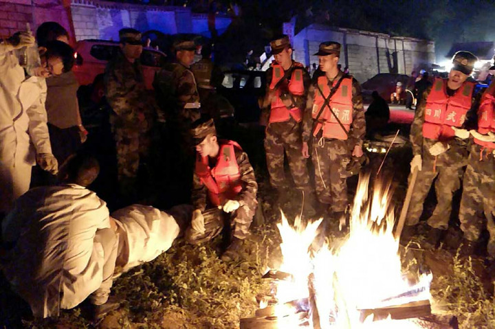 Sedikitnya sembilan orang tewas dan 164 lainnya luka-luka akibat bencana alam tersebut.