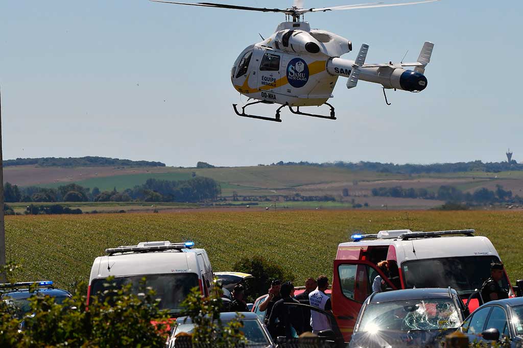 Polisi terpaksa melumpuhkan tersangka dengan melepaskan tembakan setelah melakukan pengejaran secara dramatis selama beberapa jam.