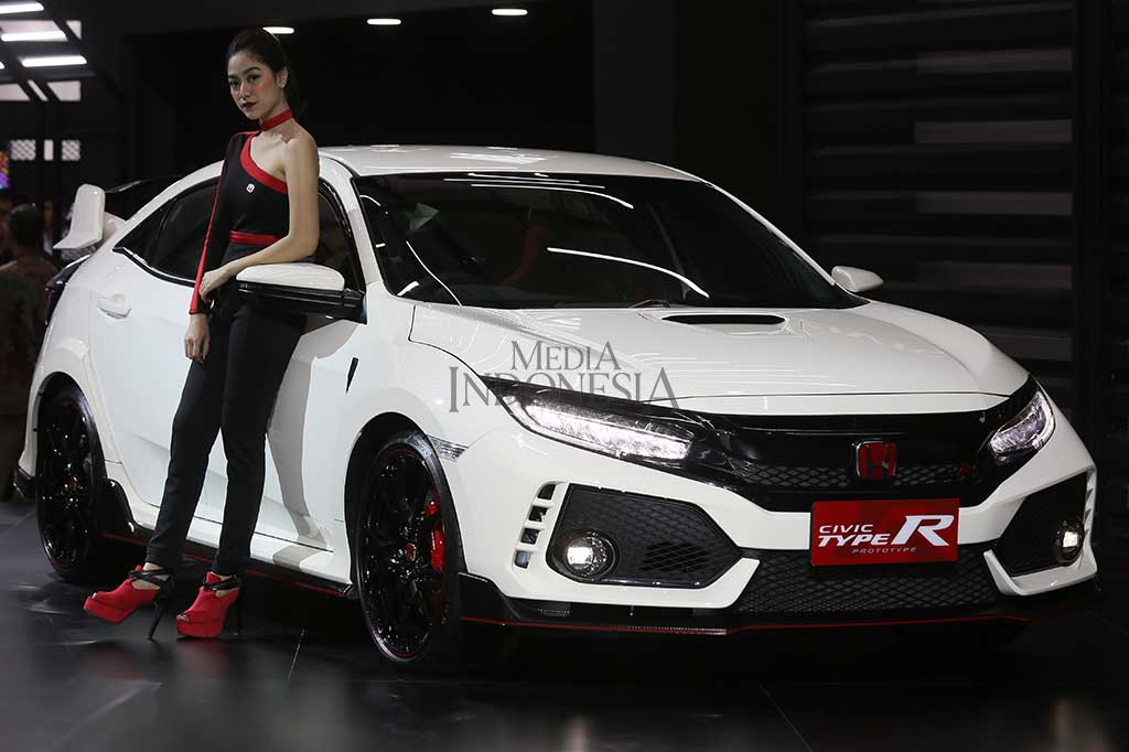 Honda Civic Type R yang diluncurkan PT Honda Prospect Motor (HPM) di GIIAS 2017.