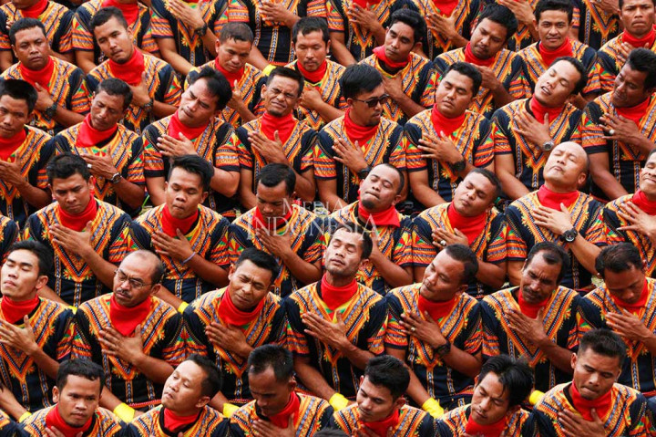 Tarian suku Gayo yang biasa ditampilkan untuk merayakan peristiwa penting dalam adat tersebut telah ditetapkan sebagai daftar representatif budaya tak benda warisan manusia UNESCO.