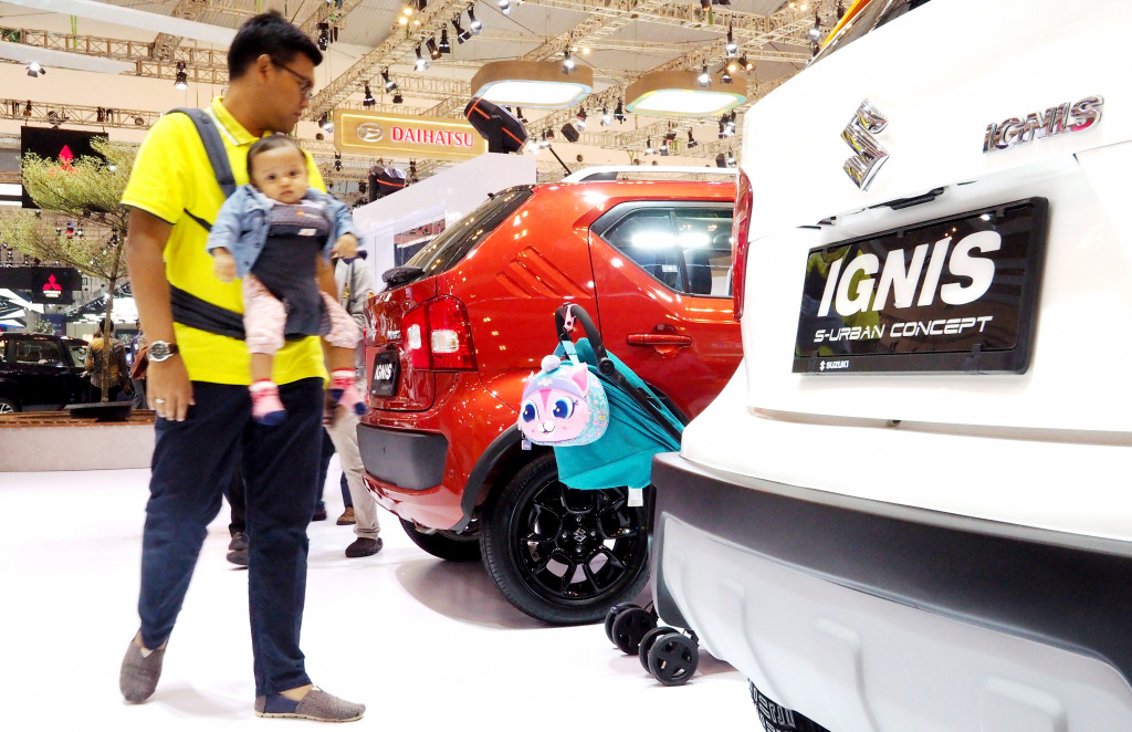 Kecuali penggunaan bumper custum yang tebal, karakter buritan Ignis Urban Concept relatif sama dengan versi standart.