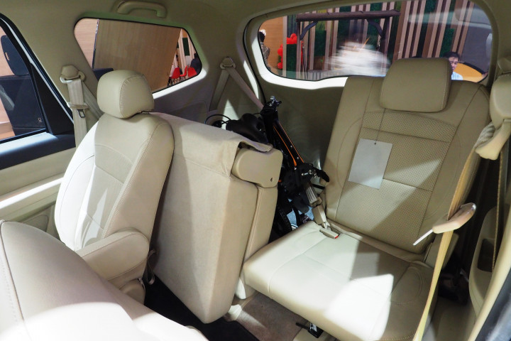 Baris ke tiga menawarkan kombinasi pelipatan bangku yang beragam sesuai kebutuhan luas ruang bagasi. Sangat ideal untuk perjalanan piknik dan mudik lebaran bersama keluarga.  