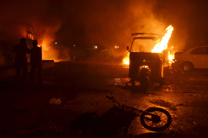 Sebuah bom meledak di pasar yang berada di kota Quetta, Pakistan. Sebanyak 15 orang tewas dalam peristiwa tersebut.