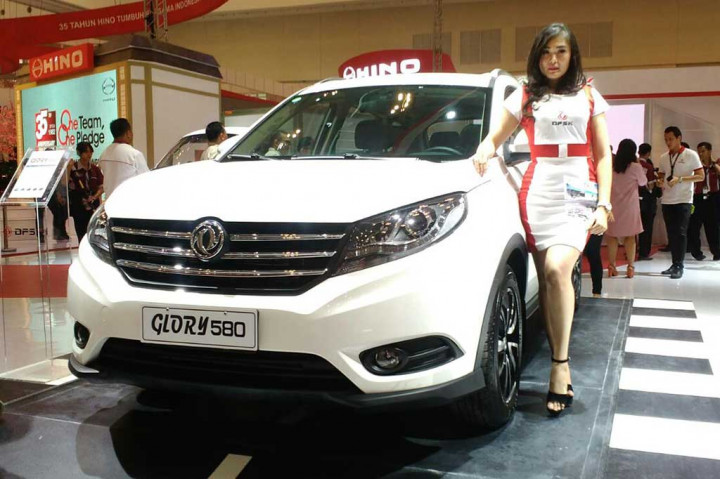 Glory 580 memiliki dimensi terbesar dari jenis produk SUV.  Mobil ini dihadirkan untuk menyaingi Honda CR-V dan Nissan X-Trail.