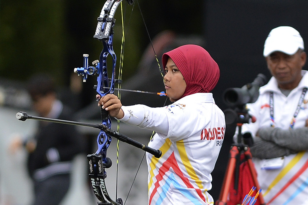 Sri mengalahkan wakil Vietnam, Chau Kiew Oanh, pada final cabang panahan nomor compound individu putri, dengan skor 144-143. 