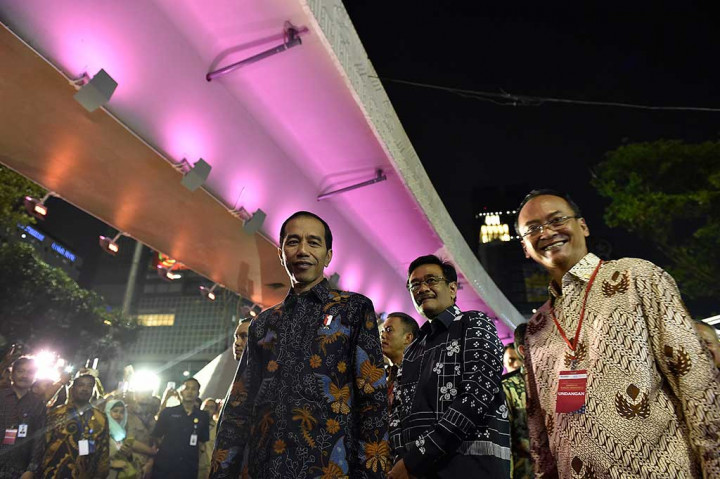Jokowi juga sangat menghargai kecepatan pembangunan proyek tersebut.