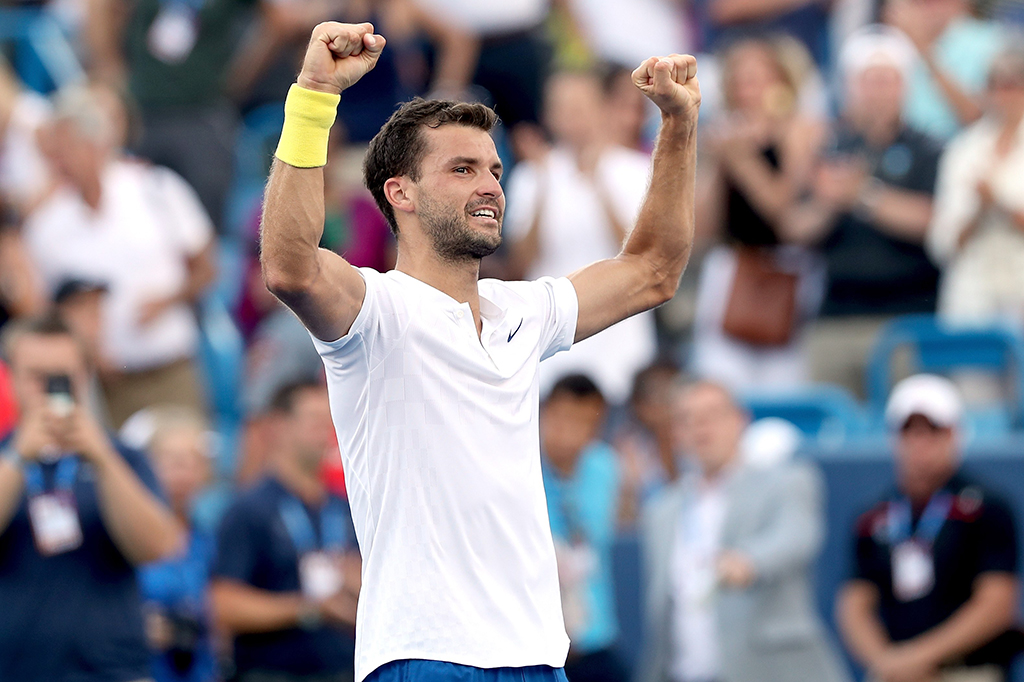 Dimitrov mengandaskan perlawanan Nick Kyrgios 6-3, 7-5.