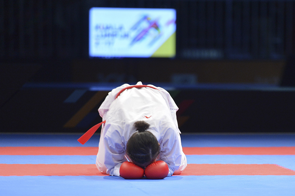Emas itu sekaligus jadi yang pertama bagi cabang karate di pesta olahraga Asia Tenggara di Kuala Lumpur, Malaysia.
