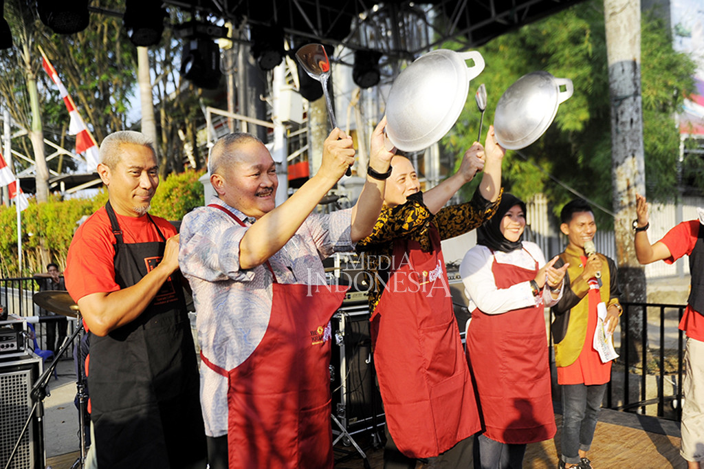 Gubernur Sumsel Alex Noerdin mengatakan Palembang menjadi kota pertama digelarnya Kreatifood 2017 bersamaan dengan kegiatan Festival Sriwijaya. Setelah Palembang, Kreatifood 2017 berlanjut di Pantai Losari, Makassar Sulawesi Selatan, 6 sampai 10 September 2017 mendatang.