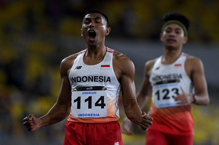 Andrian meraih perunggu setelah finis di urutan ketiga babak final nomor lari halang rintang 400 meter putra, dengan catatan waktu 51,52 detik.