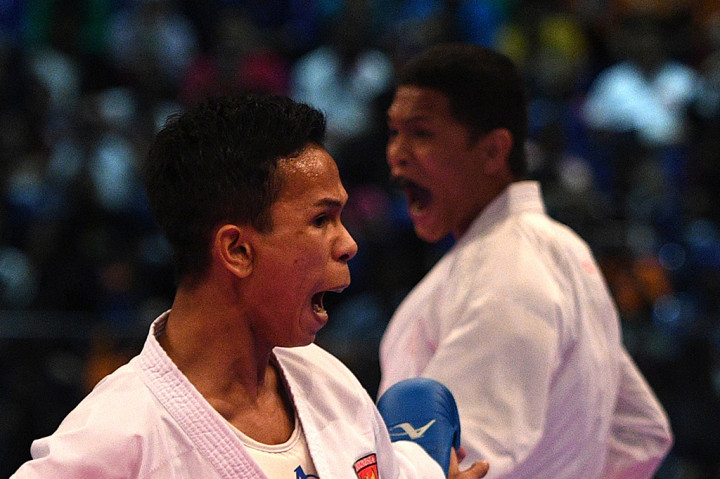 Emas kedua dipersembahkan oleh Atlet karateka putra, Iwan Bidu Sirait.