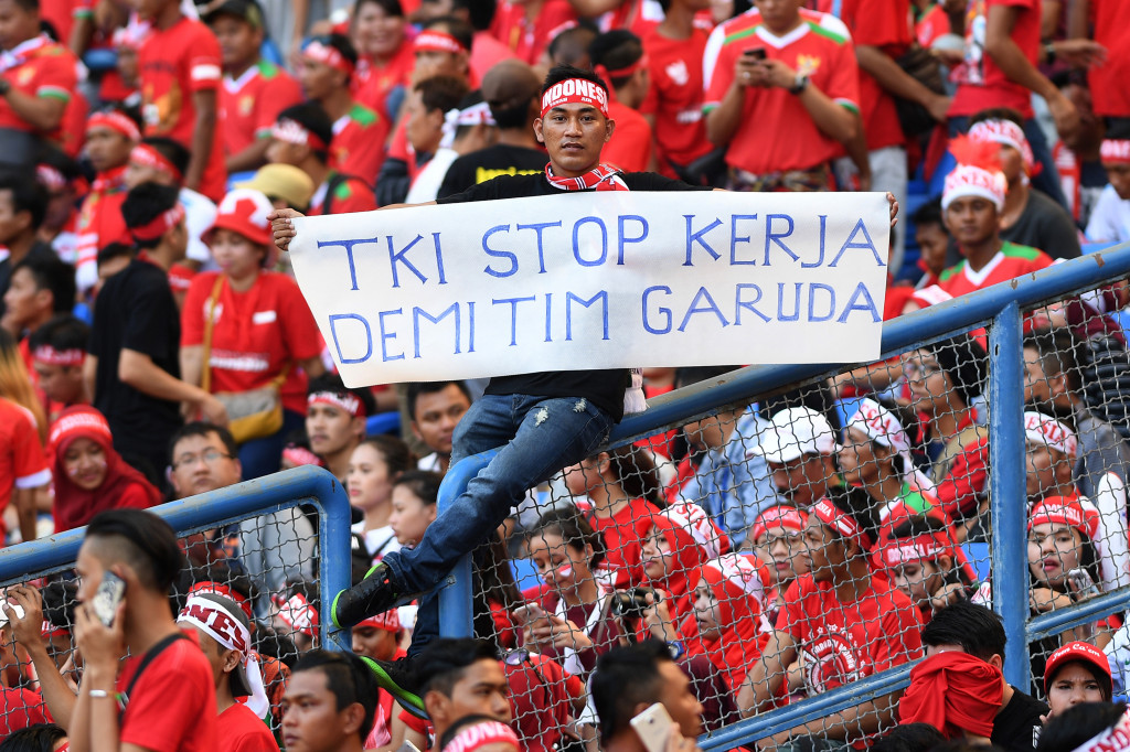 Kegembiraan para pendukung menyambut kemenangan 2-0 Timnas U-22 atas Kamboja.