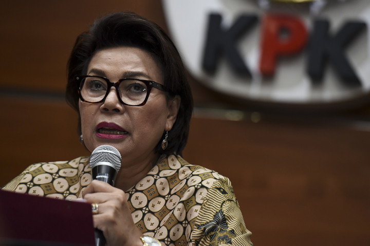 Wakil Ketua KPK Basaria Pandjaitan mengatakan, dalam OTT ditemukan 33 tas berisi uang di Mess Perwira Dirjen Hubla, yang berlokasi di Jalan Gunung Sahari, Jakarta Pusat.