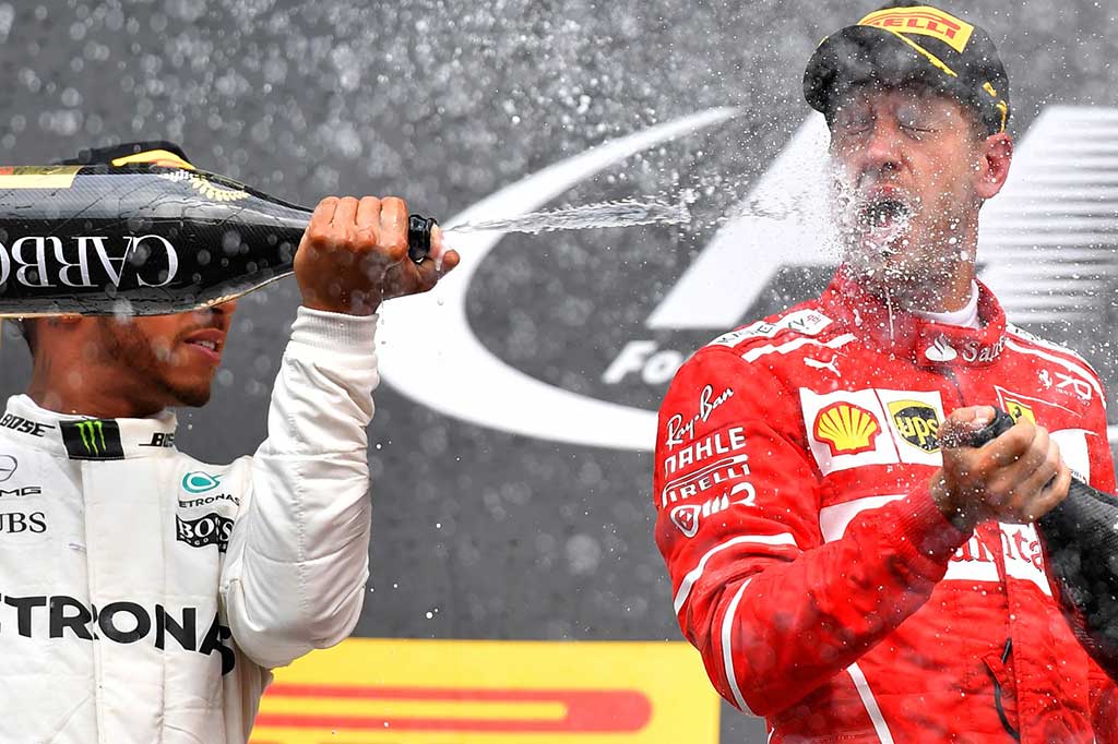 Dengan delapan balapan tersisa, juara empat kali Vettel masih memiliki 220 poin sementara Hamilton 213 poin.