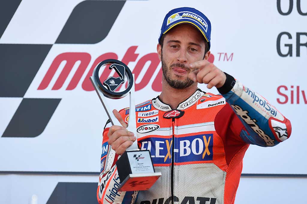 Dovizioso mengungguli pembalap dua Yamaha Maverick Vinales dan Valentino Rossi, untuk memenangi perlombaan keduanya beruntun setelah MotoGP Austria.