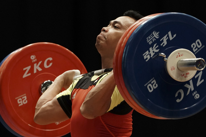 Lifter Indonesia Eko Yuli Irawan harus puas dengan medali perak cabang angkat besi di kelas 62 kg putra SEA Games 2017.