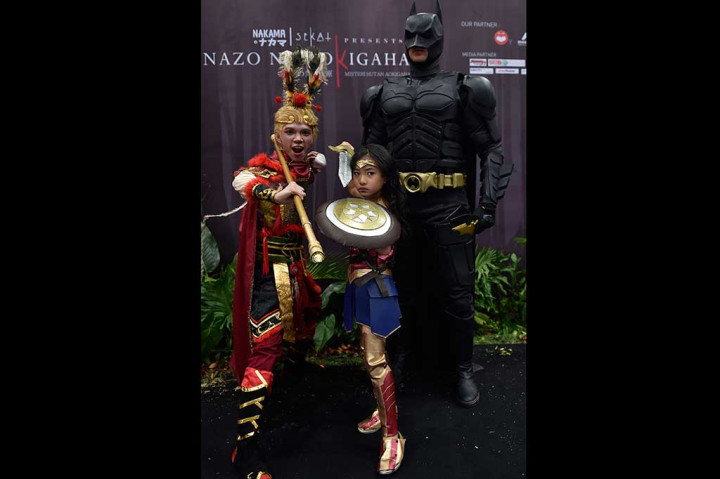 Peserta Cosplay berpose saat Nakama Festival 2017 di Ancol, Jakarta.