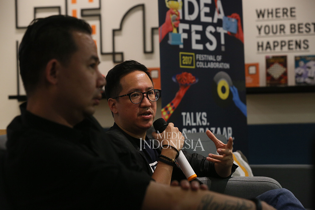Co Chairman Ideafest 2017 Ben Subiakto (kanan) dan Andi Sadha, memberikan keterangan kepada wartawan jelang acara Ideafest 2017 di Jakarta.