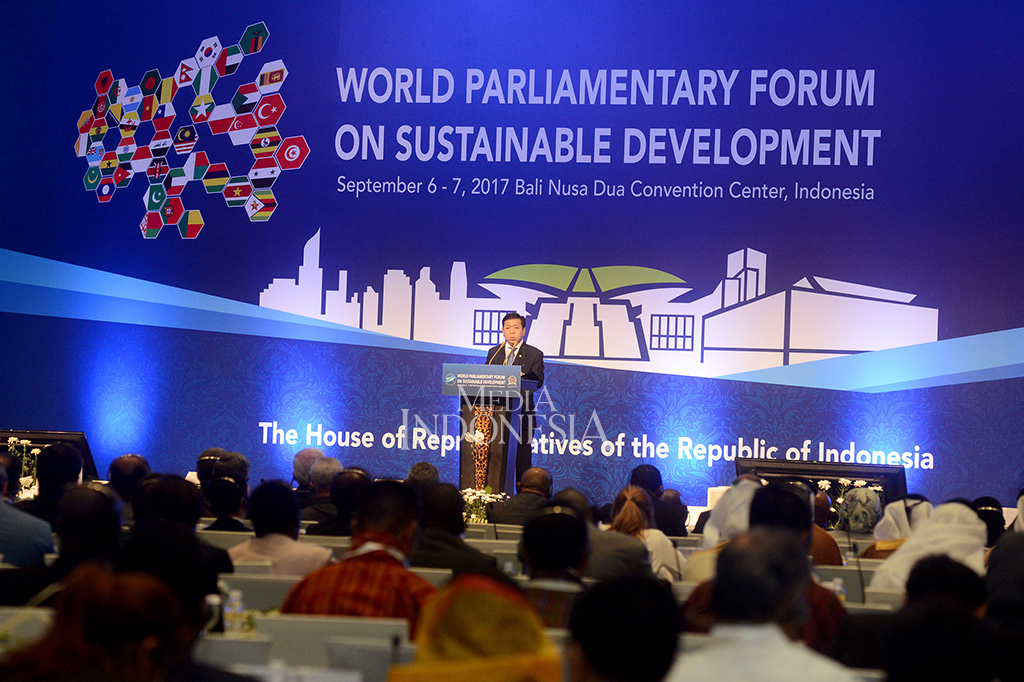 Ketua DPR Setya Novanto menyampaikan sambutannya dalam pembukaan World Parliamentary Forum.