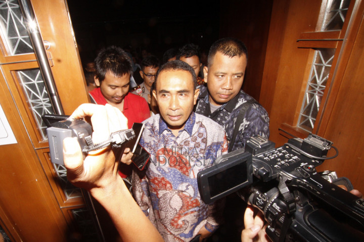 Samsu Umar terbukti menyuap mantan Ketua Mahkamah Konstitusi (MK) Akil Mochtar terkait perkara sengketa Pilkada Kabupaten Buton di MK pada 2011.
