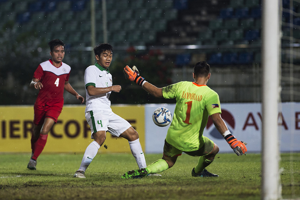 Tim nasional U-19 Indonesia tampil luar biasa dengan meraih kemenangan 9-0 atas Filipina pada pertandingan kedua Grup B Piala AFF U-18 di Stadion Thuwunna.